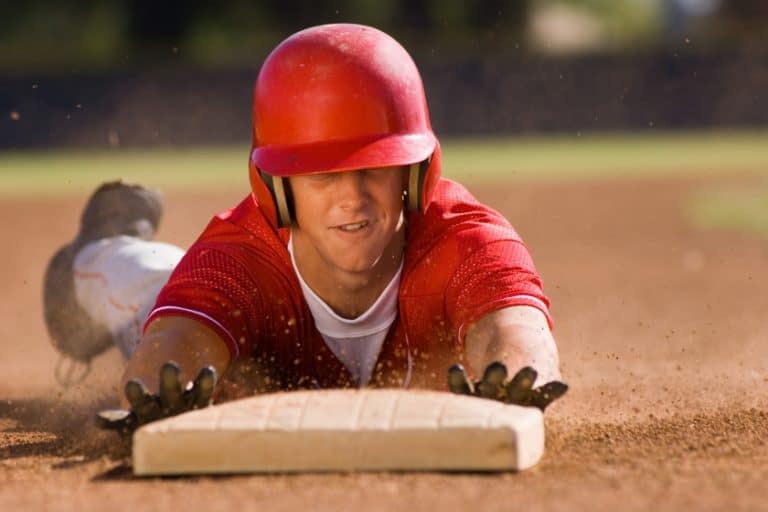 knee sliding in baseball